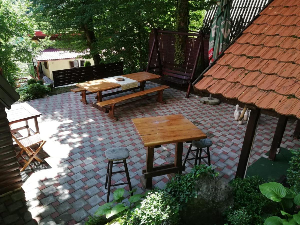 Holiday Home Mreznica Gornji Zvečaj Exterior foto