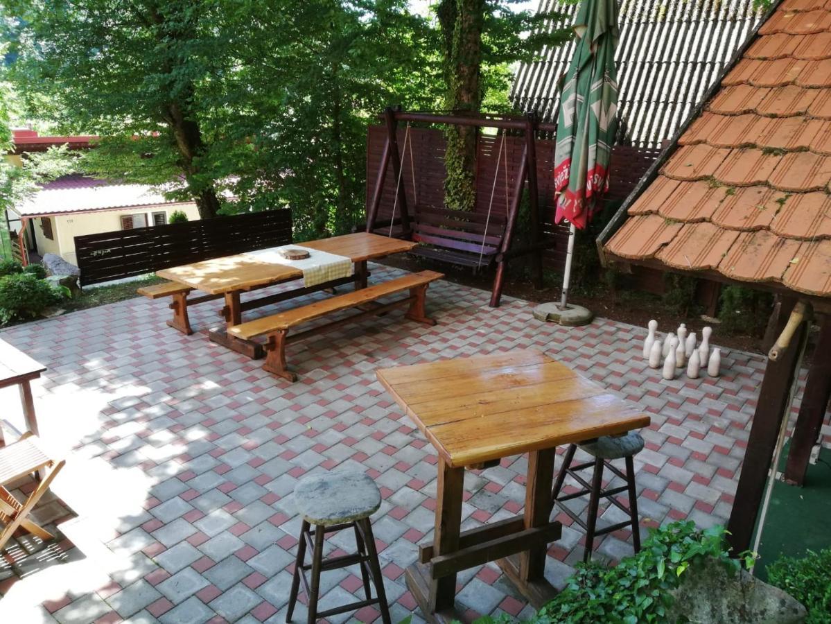 Holiday Home Mreznica Gornji Zvečaj Exterior foto